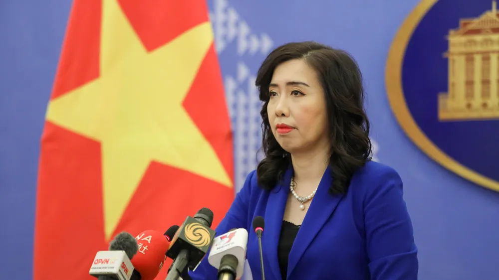 Người Phát ngôn Bộ Ngoại giao Lê Thị Thu Hằng tại cuộc họp báo thường kỳ, chiều 25-8, tại Hà Nội