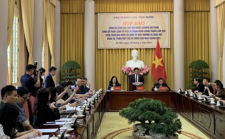 Công bố Lệnh của Chủ tịch nước về Pháp lệnh Xử phạt vi phạm hành chính lĩnh vực kiểm toán nhà nước