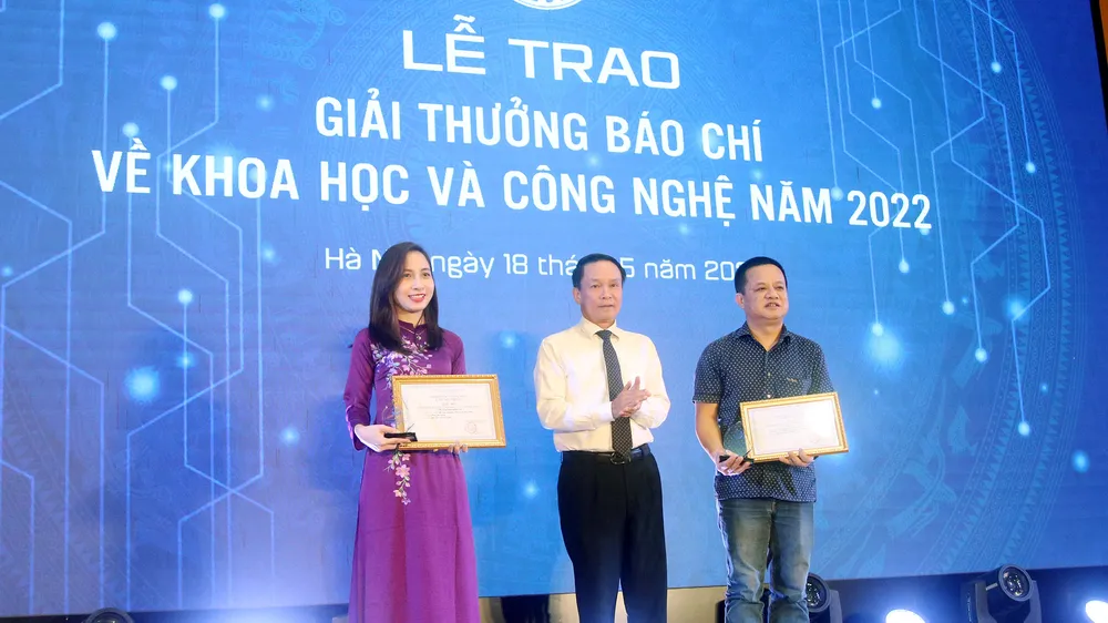 Trao Giải thưởng báo chí về khoa học - công nghệ năm 2022