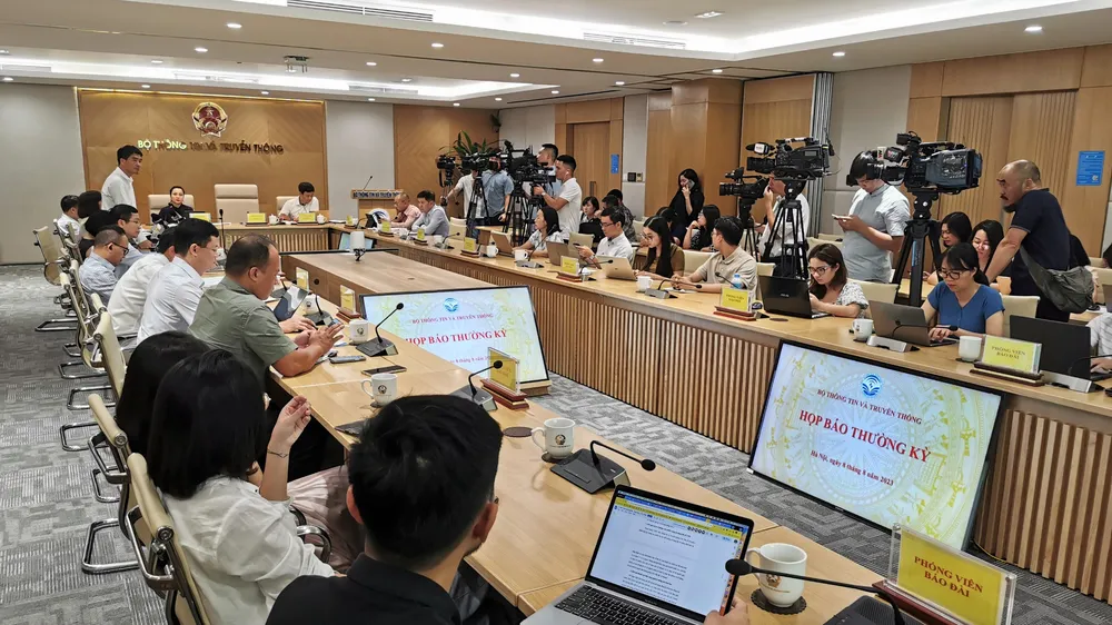 Xác thực tài khoản mạng xã hội bằng số điện thoại và sẽ "cắt internet" với các livestream vi phạm pháp luật