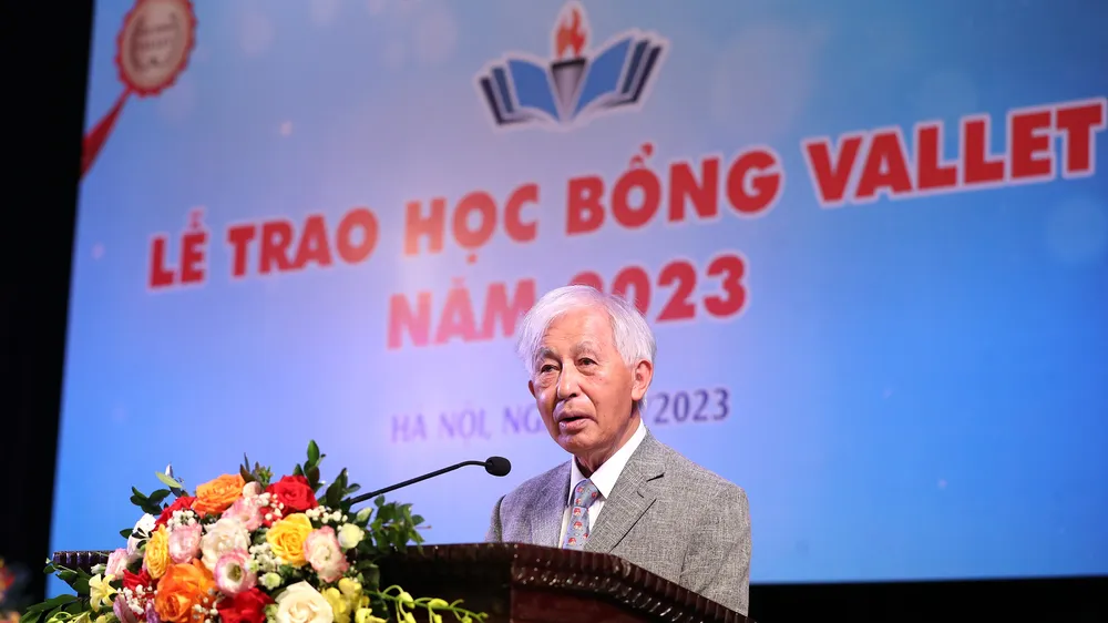 425 học sinh THPT xuất sắc khu vực miền Bắc nhận học bổng Vallet 2023