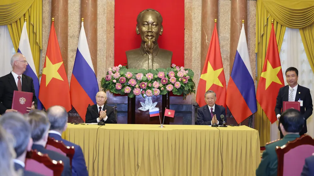 Việt Nam và Liên bang Nga ký kết 11 văn kiện hợp tác