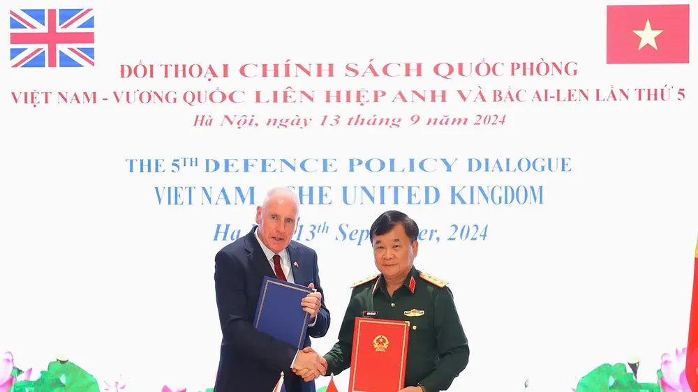 Đối thoại Chính sách quốc phòng Việt Nam - Anh lần thứ 5