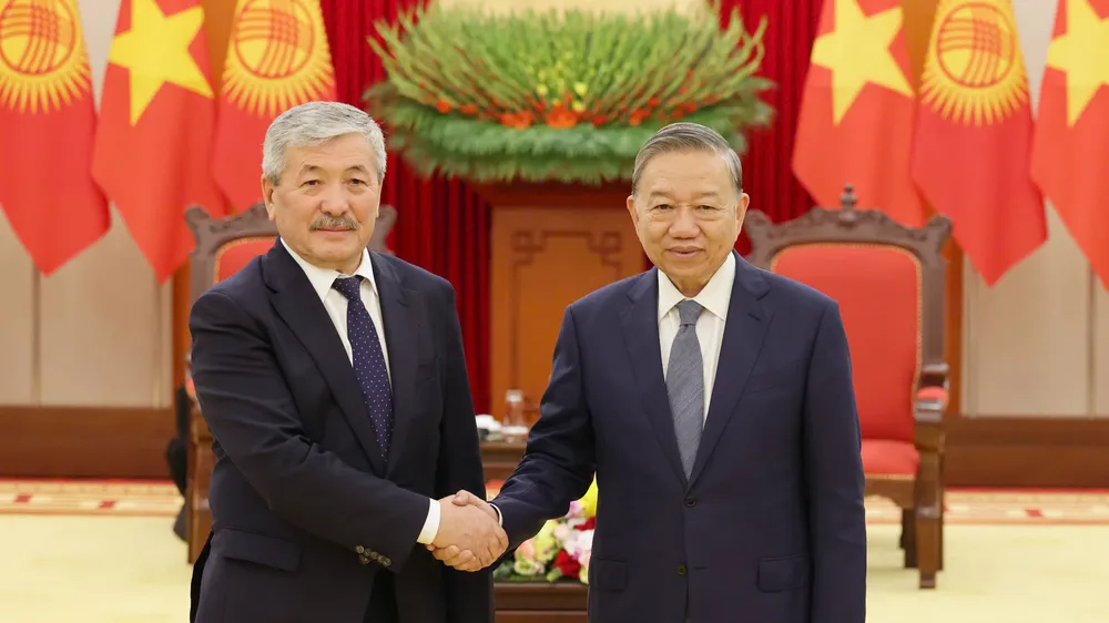 Tổng Bí thư Tô Lâm tiếp Thủ tướng Kyrgyzstan
