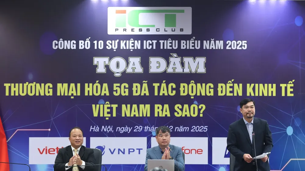 Ban Chủ nhiệm ICT Press Club điều hành tọa đàm