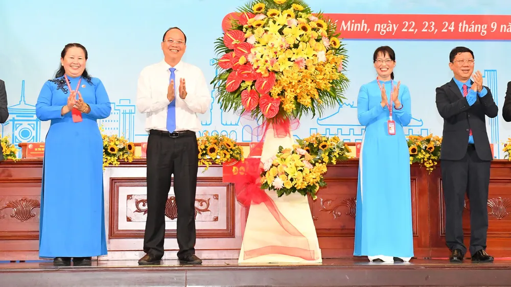Khai mạc Đại hội Công đoàn TPHCM lần thứ XII: Đổi mới hoạt động, xây dựng đội ngũ công nhân thành phố vững mạnh