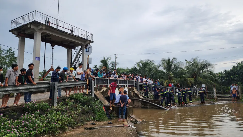 Tiền Giang: Tìm thấy thi thể thiếu niên đuối nước tại cống Cái Ngang