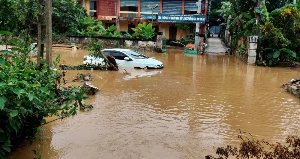 Gió Đông Bắc về, miền núi phía Bắc mưa to