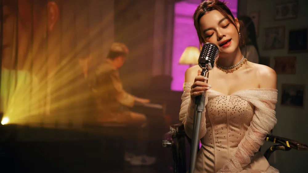Phạm Quỳnh Anh phát hành EP "Lời hồi đáp 2008", đánh dấu 15 năm âm nhạc 