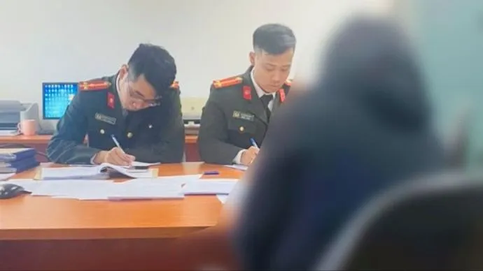 Xử phạt người tung tin Bệnh viện 105 xét nghiệm kẹo chứa ma túy 