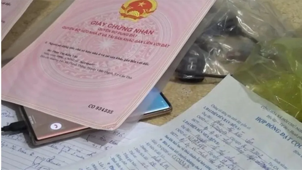 Một hồ sơ sang tên nhà đất, 2 cách giải quyết trái ngược nhau