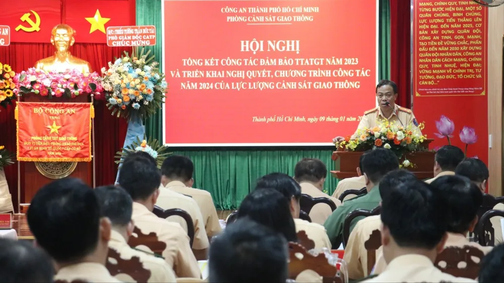 Thượng tá Trần Trung Hiếu, Trưởng PC08 phát biểu chỉ đạo.