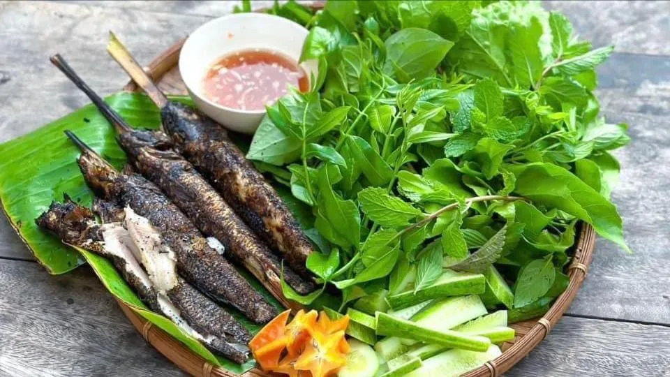 Thương con nước buồn