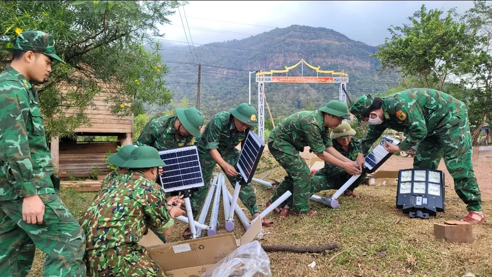 Thắp sáng vùng biên