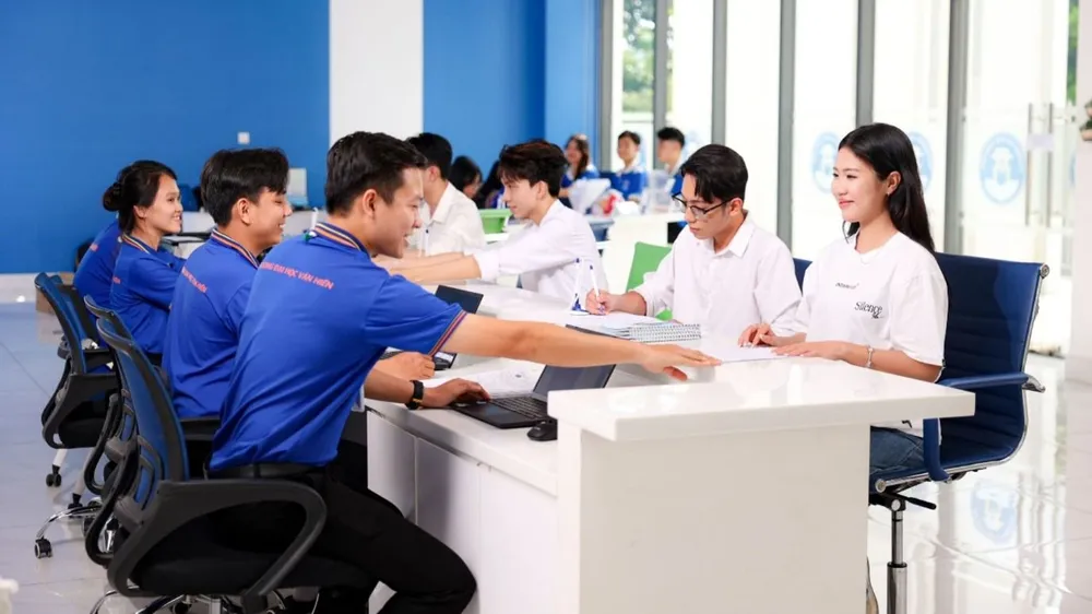 Trường ĐH Văn Hiến dành nhiều chính sách học phí, học bổng hỗ trợ thiết thực, kịp thời cho thí sinh