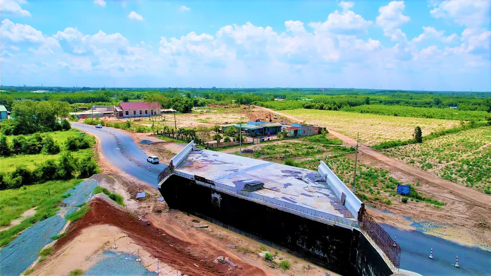 Dự án đường cao tốc Biên Hòa - Vũng Tàu: Tỉnh Đồng Nai cam kết hoàn thành bàn giao mặt bằng trong tháng 9-2024