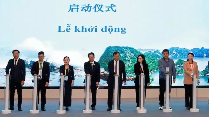 Việt Nam - Trung Quốc hợp tác phát triển du lịch lưu vực sông Hồng