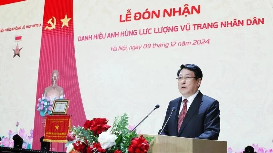Chủ tịch nước trao tặng danh hiệu Anh hùng Lực lượng vũ trang nhân dân cho Viện Hàng không Vũ trụ Viettel