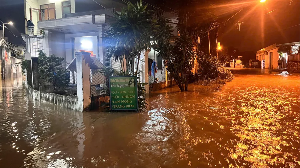 Khánh Hòa: Mưa lớn nhiều ngày, cảnh báo lũ quét, sạt lở đất