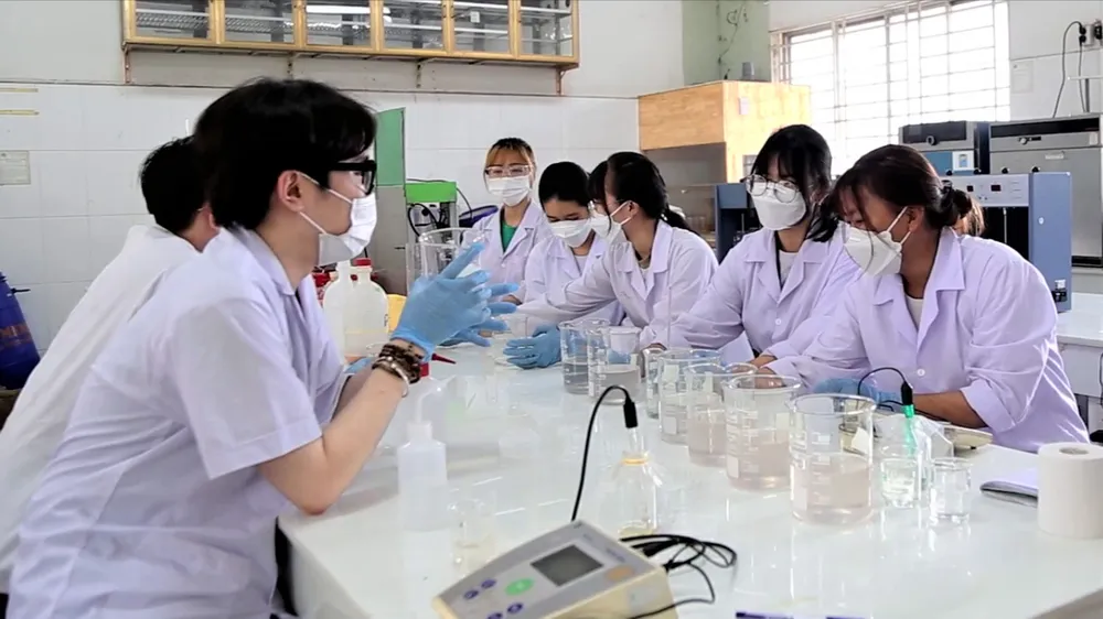 Gỡ vướng thực hiện chính sách cho sinh viên sư phạm