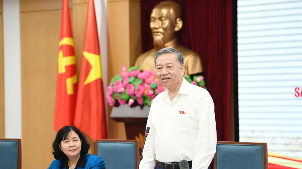Tổng Bí thư Tô Lâm phát biểu với cử tri Hà Nội. Ảnh: VIẾT CHUNG