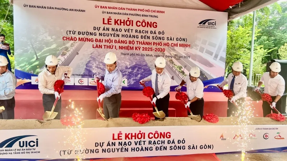 Khởi công Dự án nạo vét rạch Đá Đỏ hơn 86 tỷ đồng