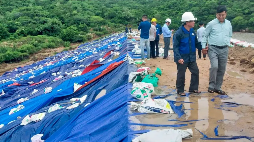 Khánh Hòa: Hồ chứa hơn 1 triệu m³ nước bị xói lở thân đập