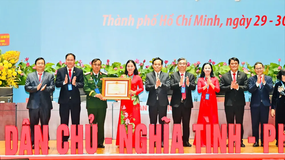 Ủy ban MTTQ Việt Nam TPHCM đón nhận Bằng khen của Thủ tướng Chính phủ