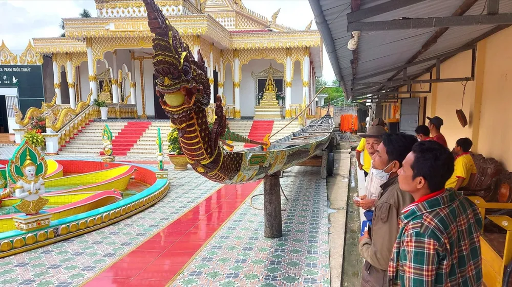 Ghe ngo: Chiều sâu văn hóa phum sóc