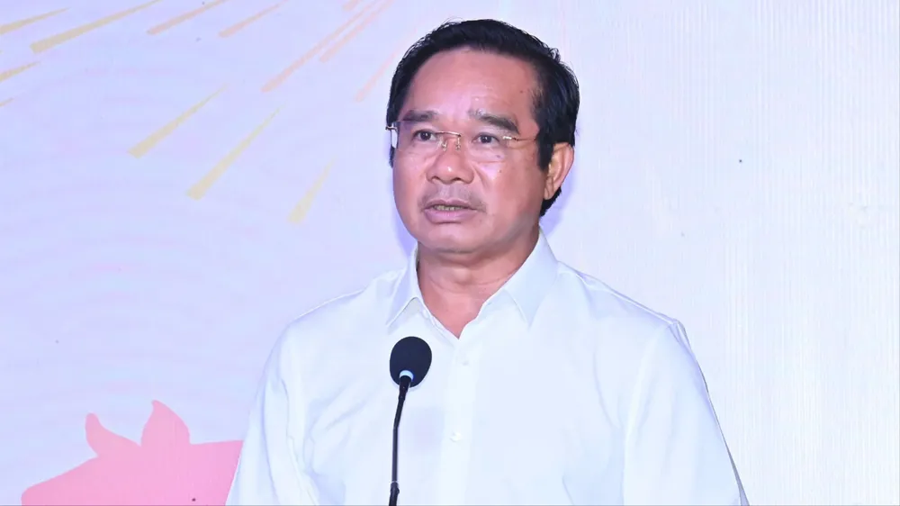 Chủ tịch UBND TPHCM: Sắp xếp báo chí lần này là bước chuyển mình tất yếu để tinh gọn và mạnh mẽ hơn