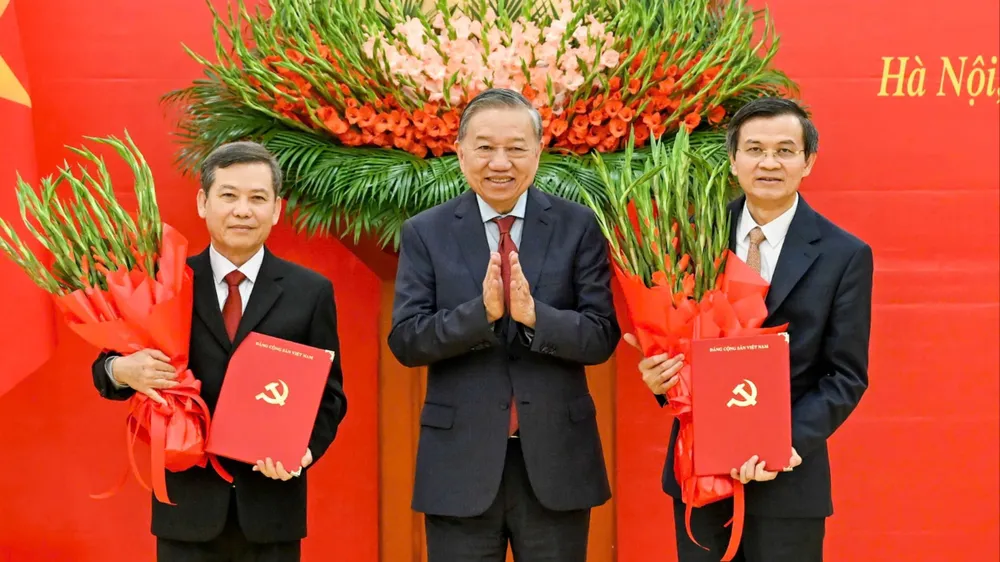 Phân công, bổ nhiệm Trưởng Ban Nội chính Trung ương và Giám đốc Học viện Chính trị quốc gia Hồ Chí Minh