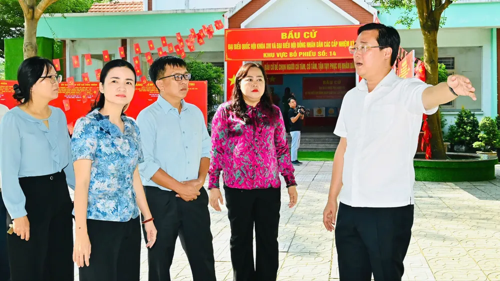 Lãnh đạo TPHCM kiểm tra công tác chuẩn bị bầu cử tại các xã Xuân Thới Sơn, Hóc Môn và Đông Thạnh