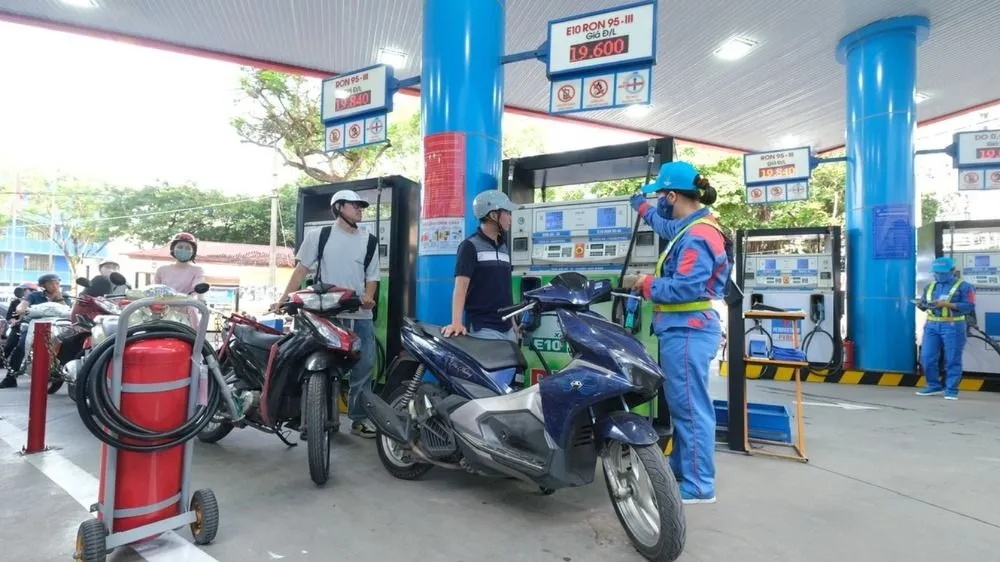 Đề xuất doanh nghiệp được tạm ứng ngân sách để bình ổn giá xăng dầu
