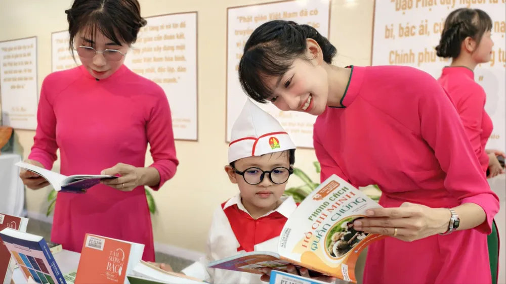 Ra mắt Không gian văn hóa Hồ Chí Minh tại các cơ sở tôn giáo