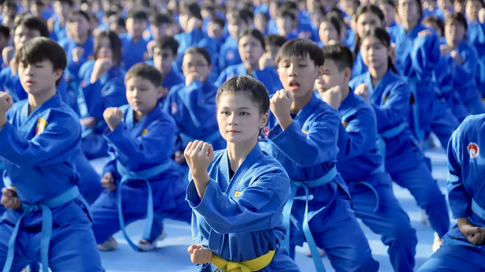 Nhiều em thiếu nhi miệt mài luyện võ Vovinam trong dịp hè 2026 (ẢNH: DŨNG PHƯƠNG)
