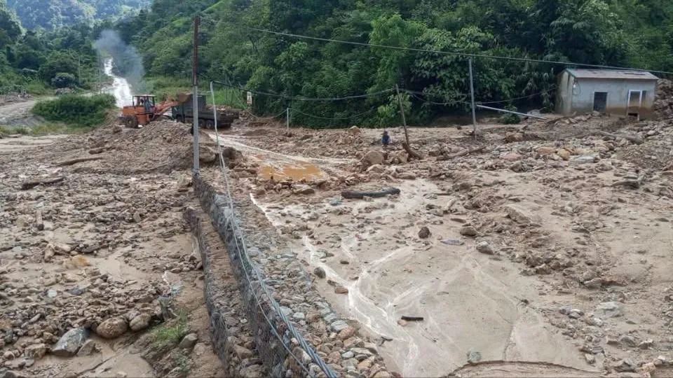 Tây Bắc bộ mưa lớn, gây lũ cục bộ ở tỉnh Sơn La