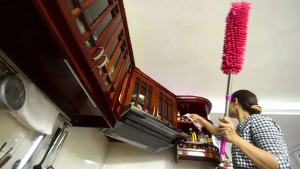 Trường hợp nào khi thuê người giúp việc theo giờ phải báo UBND cấp xã?