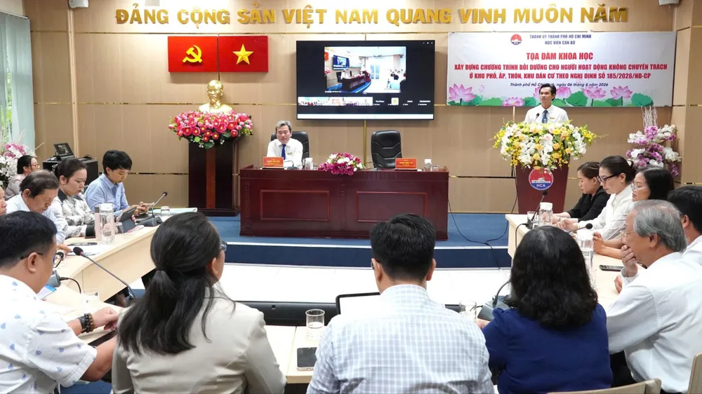 Bồi dưỡng cán bộ khu phố lấy thực hành làm trọng tâm