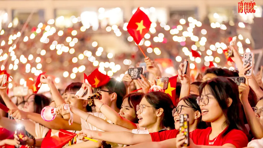 Concert Tổ quốc trong tim: Từ sân khấu đến triệu trái tim