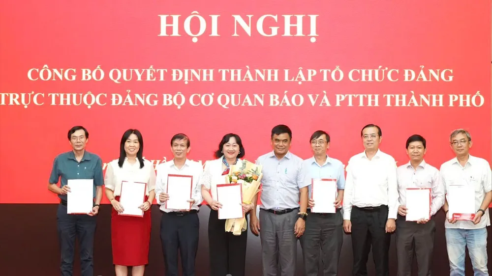 Thành lập tổ chức đảng trực thuộc Đảng bộ Cơ quan Báo và Phát thanh, Truyền hình TPHCM