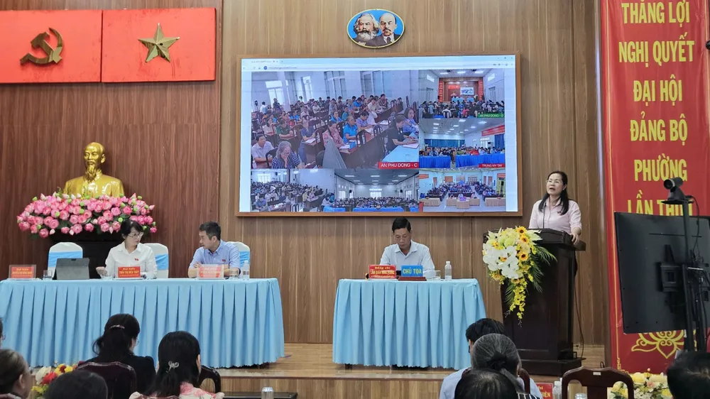 Nhiều cử tri TPHCM quan tâm đến quy hoạch treo, giao thông đô thị, thiếu sách giáo khoa