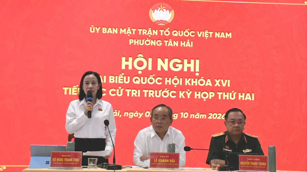 Các đồng chí Ảnh: TRÚC GIANG