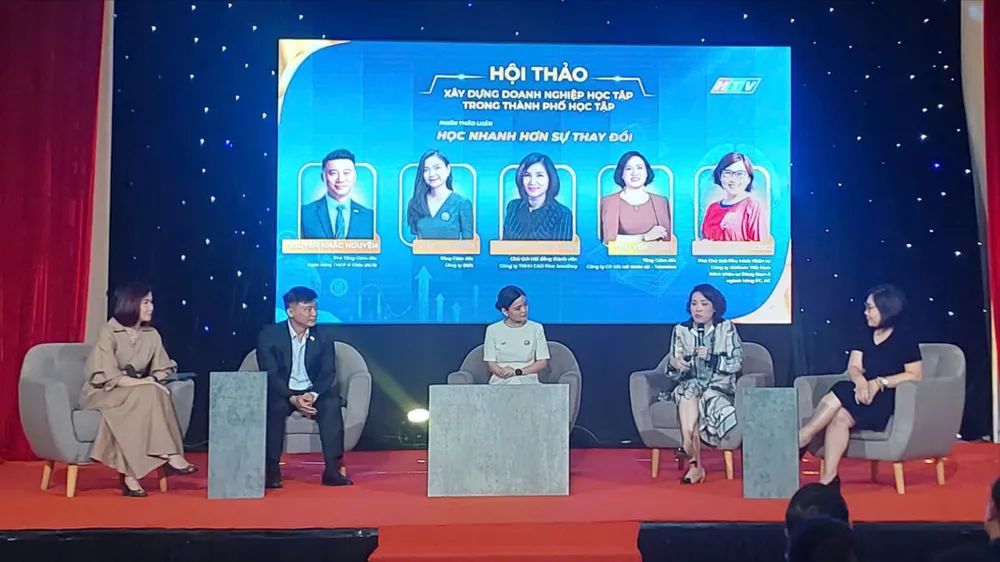 Xây dựng doanh nghiệp học tập để thích ứng chuyển đổi số 