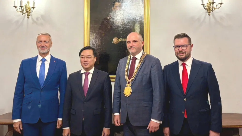 TPHCM mở rộng hợp tác kinh tế và quản trị đô thị với Slovakia