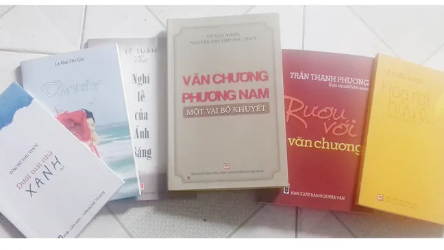 Giải thưởng Hội Nhà văn TPHCM: Bất ngờ có tên “Lý luận phê bình”
