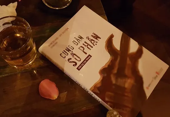 Dừng phát hành “Cung đàn số phận”