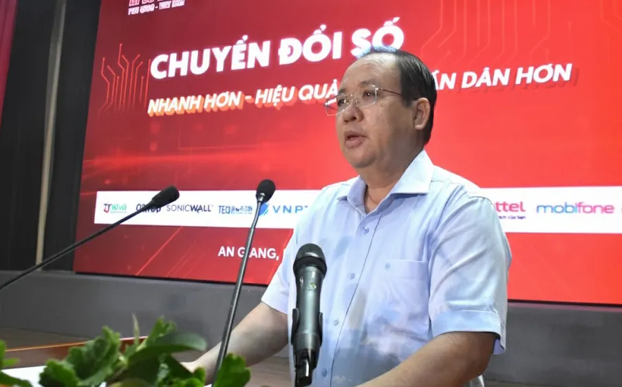 Phó Chủ tịch Thường trực UBND tỉnh An Giang Nguyễn Thanh Phong phát biểu khai mạc hội thảo. Ảnh: NAM KHÔI