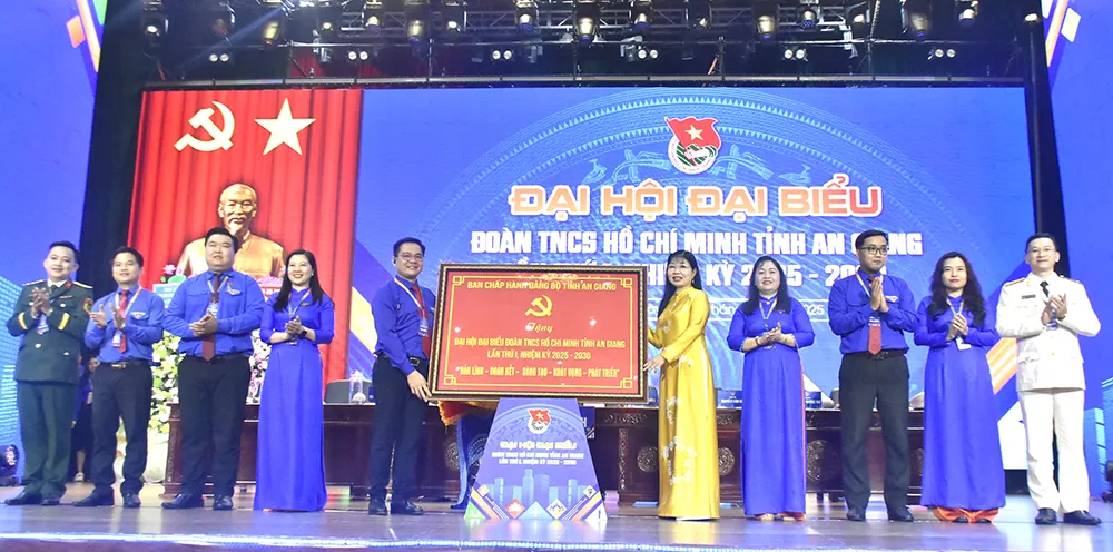 Anh Phan Duy Bằng làm Bí thư Tỉnh đoàn An Giang