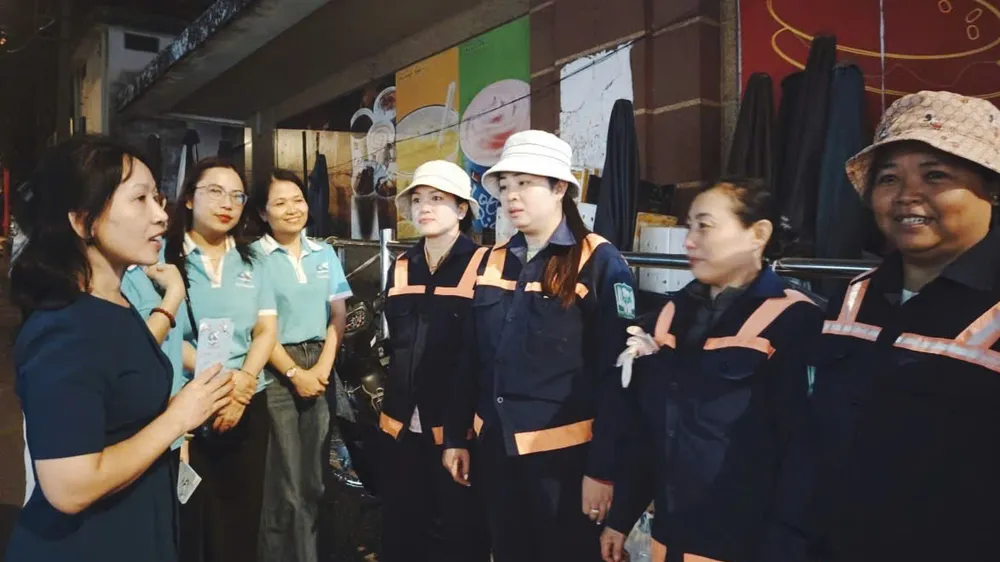 Xuân nghĩa tình đến với công nhân môi trường đô thị tại chợ Thủ Dầu Một