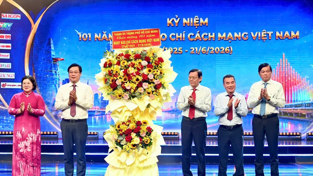 Tôn vinh những người làm báo đồng hành cùng sự phát triển của TPHCM